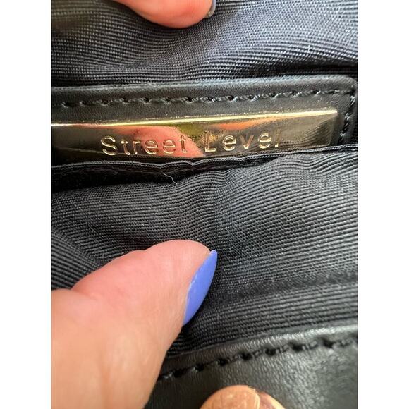Street Level Handbag Clutch - Picture 4 of 5